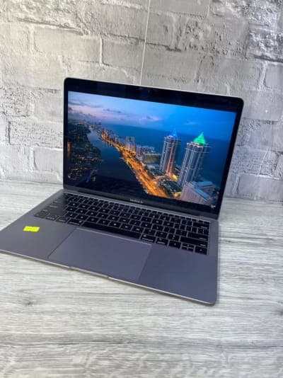 MacBook Air 2019 | i5 | 8GB | 256GB