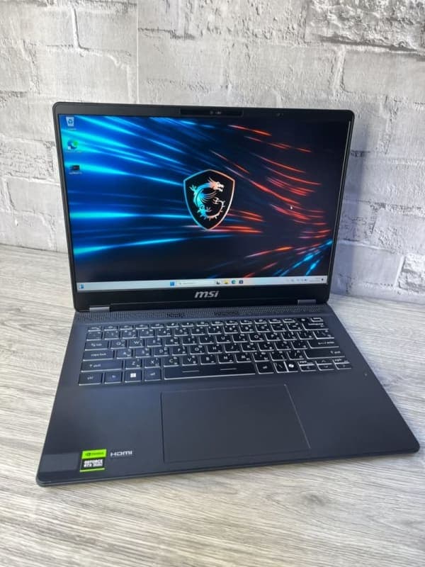 MSI Prestige 14 IA Studio ULTRA 7 155H RTX 4050 - photo 1